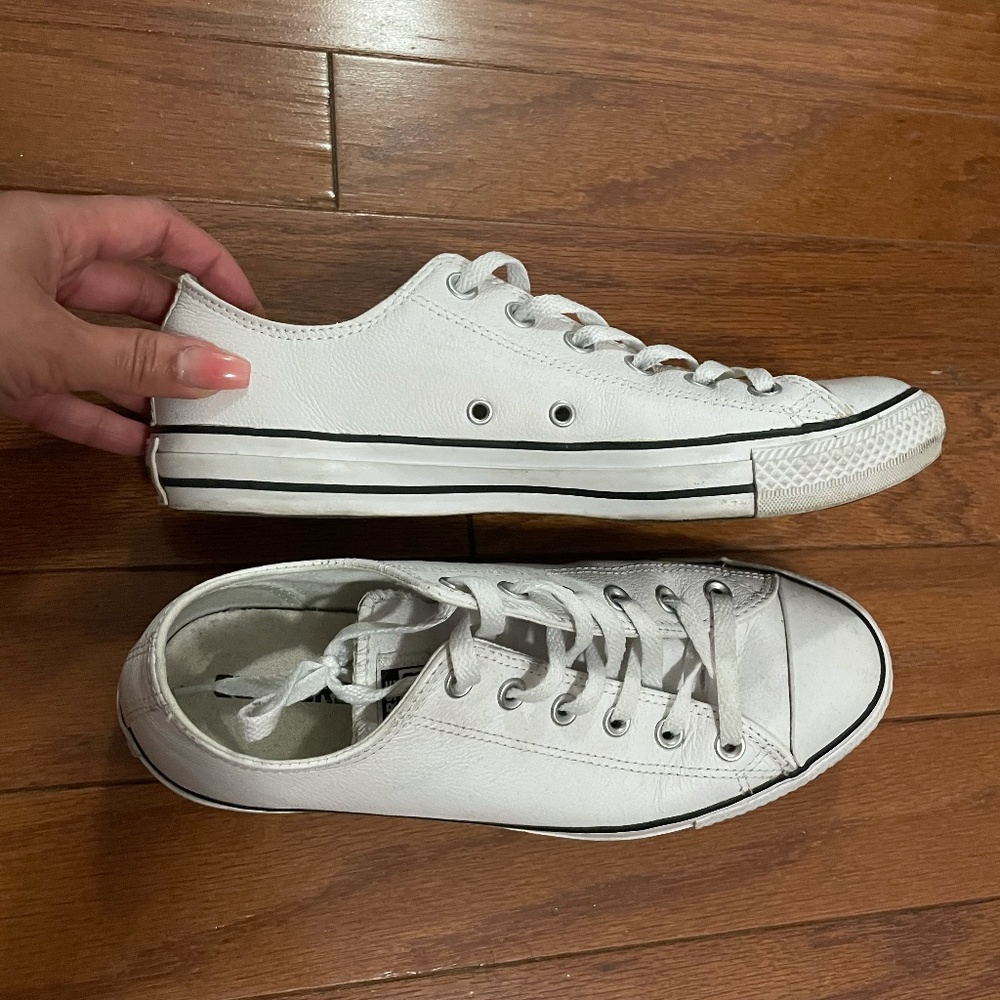 Men's Converse white leather shoes